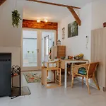 Gruene Paradies Ihr Nahe Mit Terrasse, Parkplatz Und Kinderfreundlicher Ausstattung 펜션