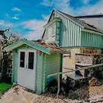 Gruene Paradies Ihr Nahe Mit Terrasse, Parkplatz Und Kinderfreundlicher Ausstattung * 일메나우