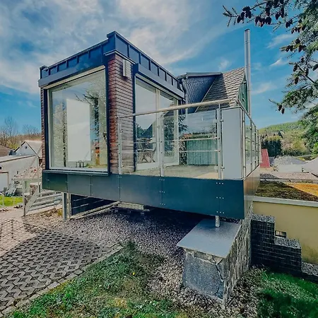 Ferienhaus Gruene Paradies Ihr Nahe Mit Terrasse, Parkplatz Und Kinderfreundlicher Ausstattung