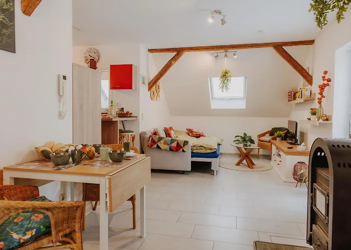 Ferienhaus Gruene Paradies Ihr Nahe Mit Terrasse, Parkplatz Und Kinderfreundlicher Ausstattung Ilmenau