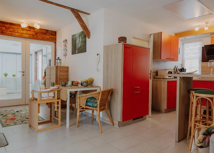 Ferienhaus Gruene Paradies Ihr Nahe Mit Terrasse, Parkplatz Und Kinderfreundlicher Ausstattung