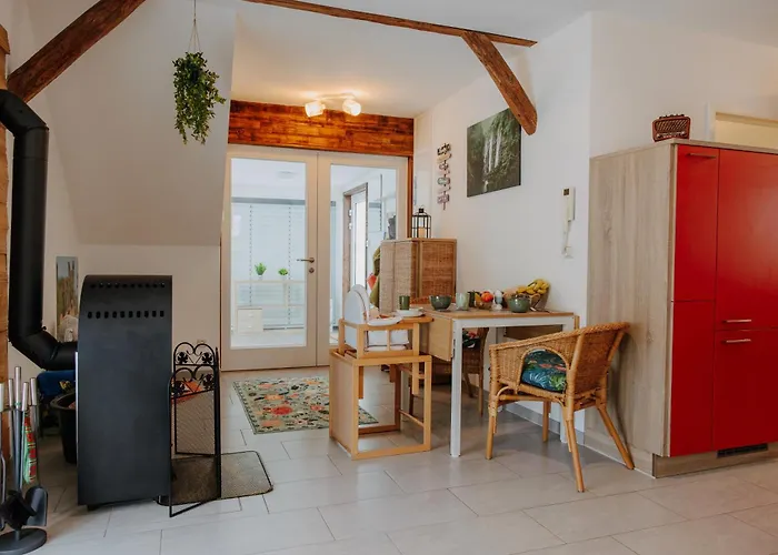 Gruene Paradies Ihr Nahe Mit Terrasse, Parkplatz Und Kinderfreundlicher Ausstattung Ferienhaus